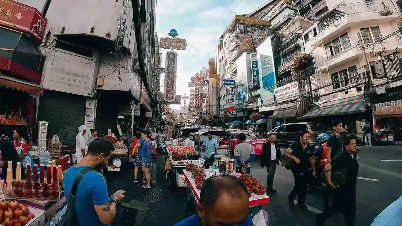 Hollywood Sign Small Group Tour in Luxury Van